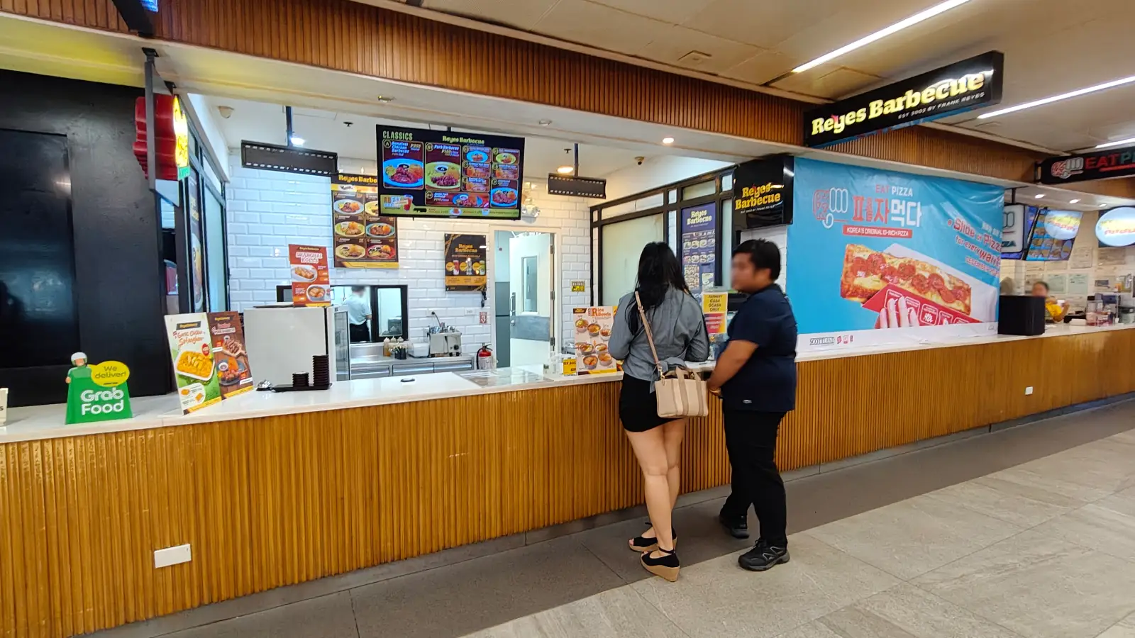 REYES BARBECUE in Glorietta